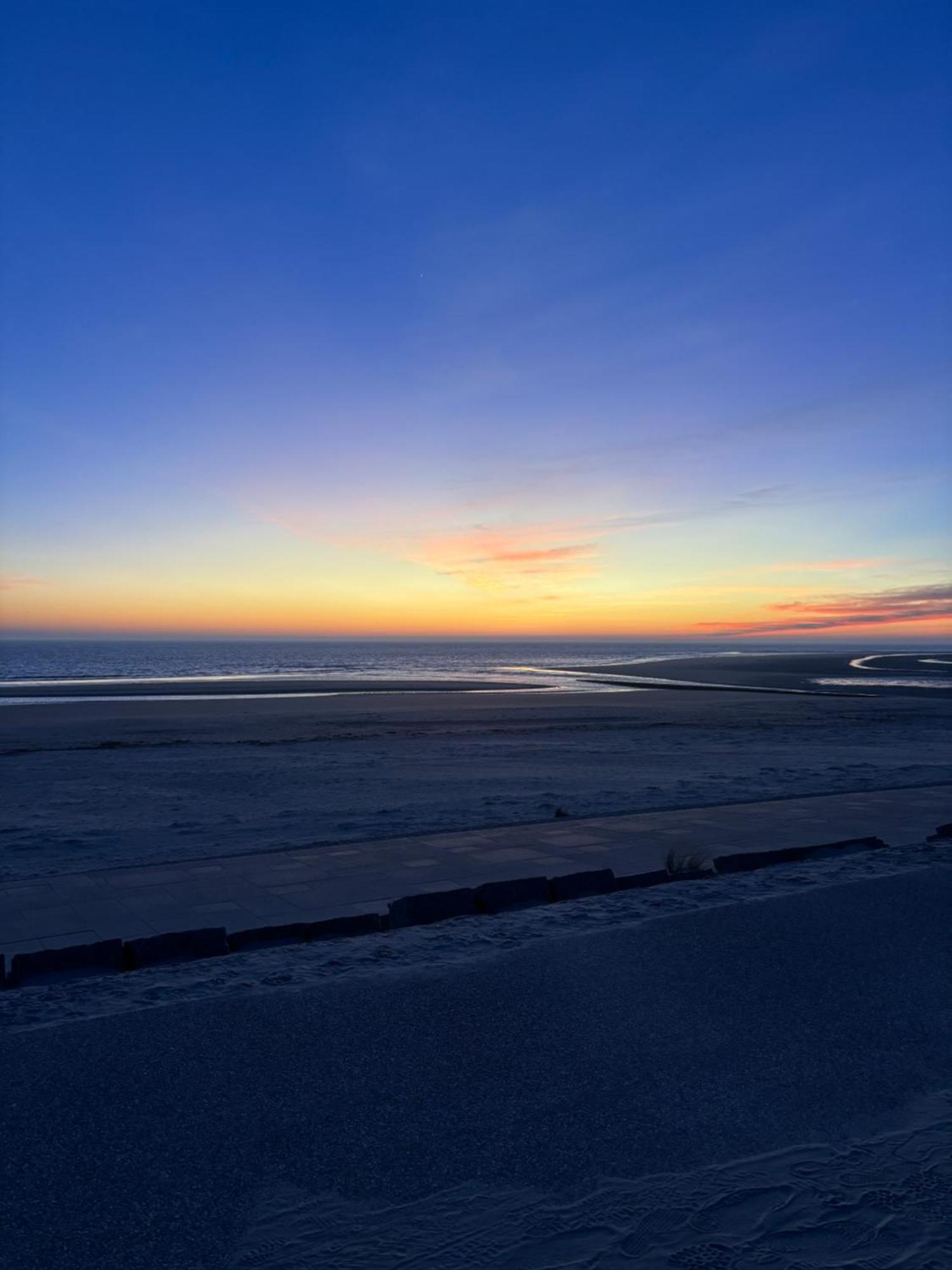 Hotel Haus Borkum Exterior photo